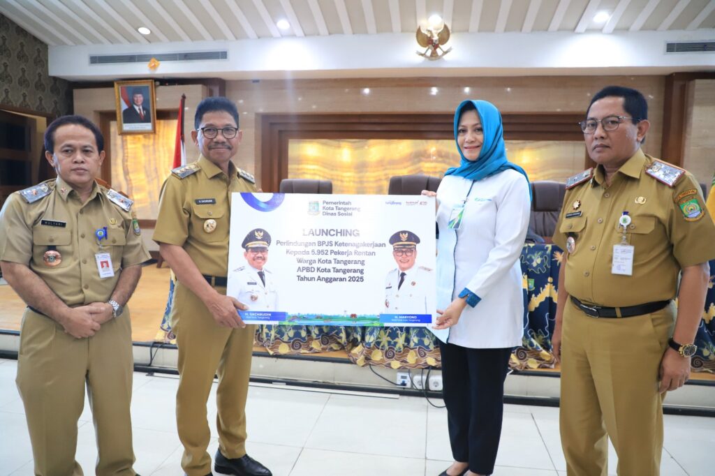 50599pemkot tangerang gandeng bpjs ketenagakerjaan 5 952 pekerja rentan dapat jaminan kematian dan kecelakaan kerja hingga rp40 juta 505991
