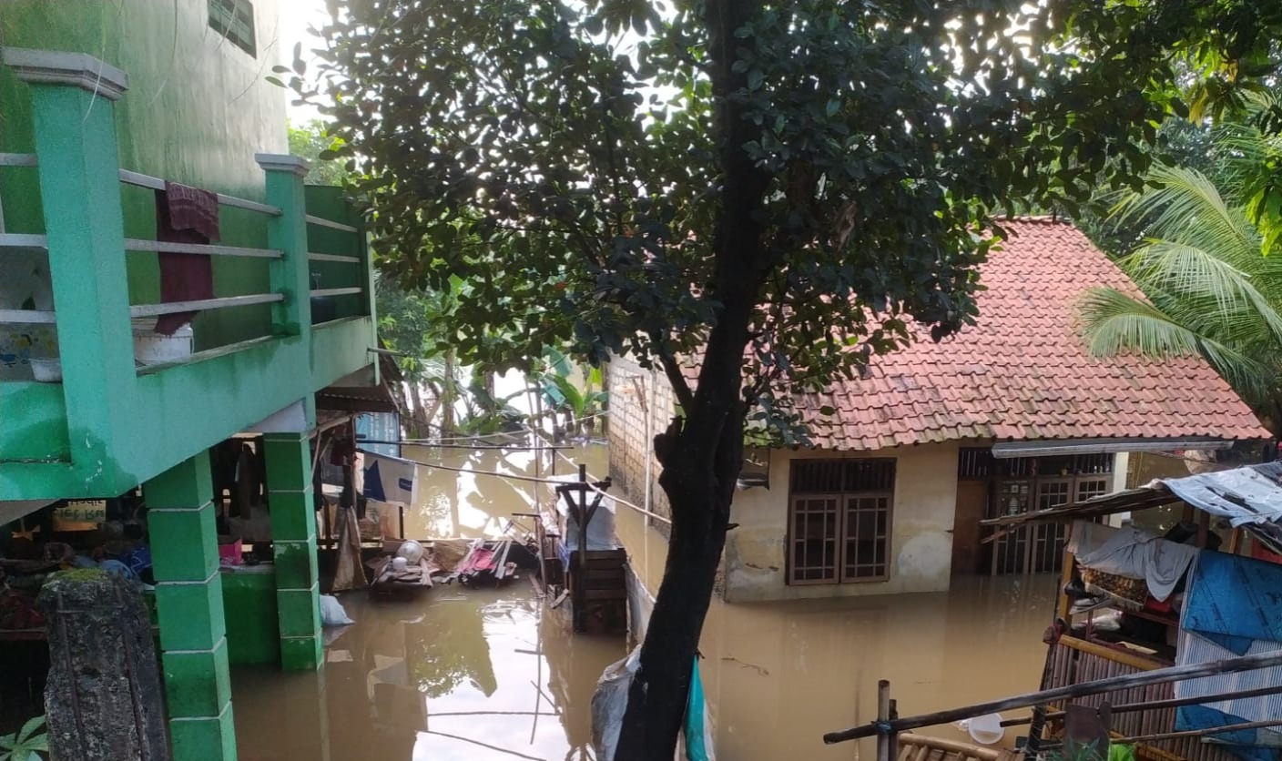 50749update banjir kota tangerang berangsur surut tersisa di kampung candulan dan sudimara pinang 507491